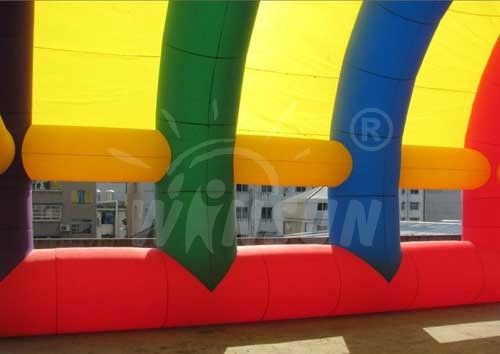 Material no tóxico inflable colorido del PVC de la tienda el 15x9x6.5m del acontecimiento hecho