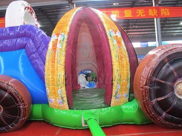 China Los toboganes acuáticos inflables comerciales hermosos, estilo del carro explotan el tobogán acuático fábrica