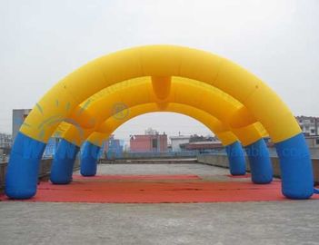 China Tienda del acontecimiento del tamaño/PVC inflables modificados para requisitos particulares de la tienda 0.9m m del arco hecho fábrica