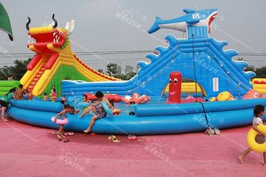 China estilo inflable del dragón y del tiburón del parque de atracciones del agua de los niños del PVC de 0.9m m fábrica