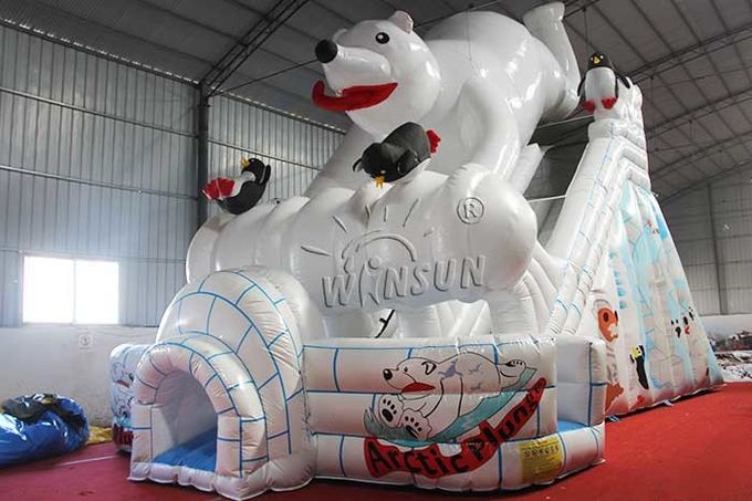 Material estándar del PVC del CE inflable grande temático de la diapositiva del oso polar hecho